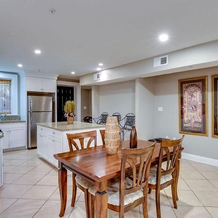 4 Bedroom Beauty Steps From The River Savannah Exterior foto